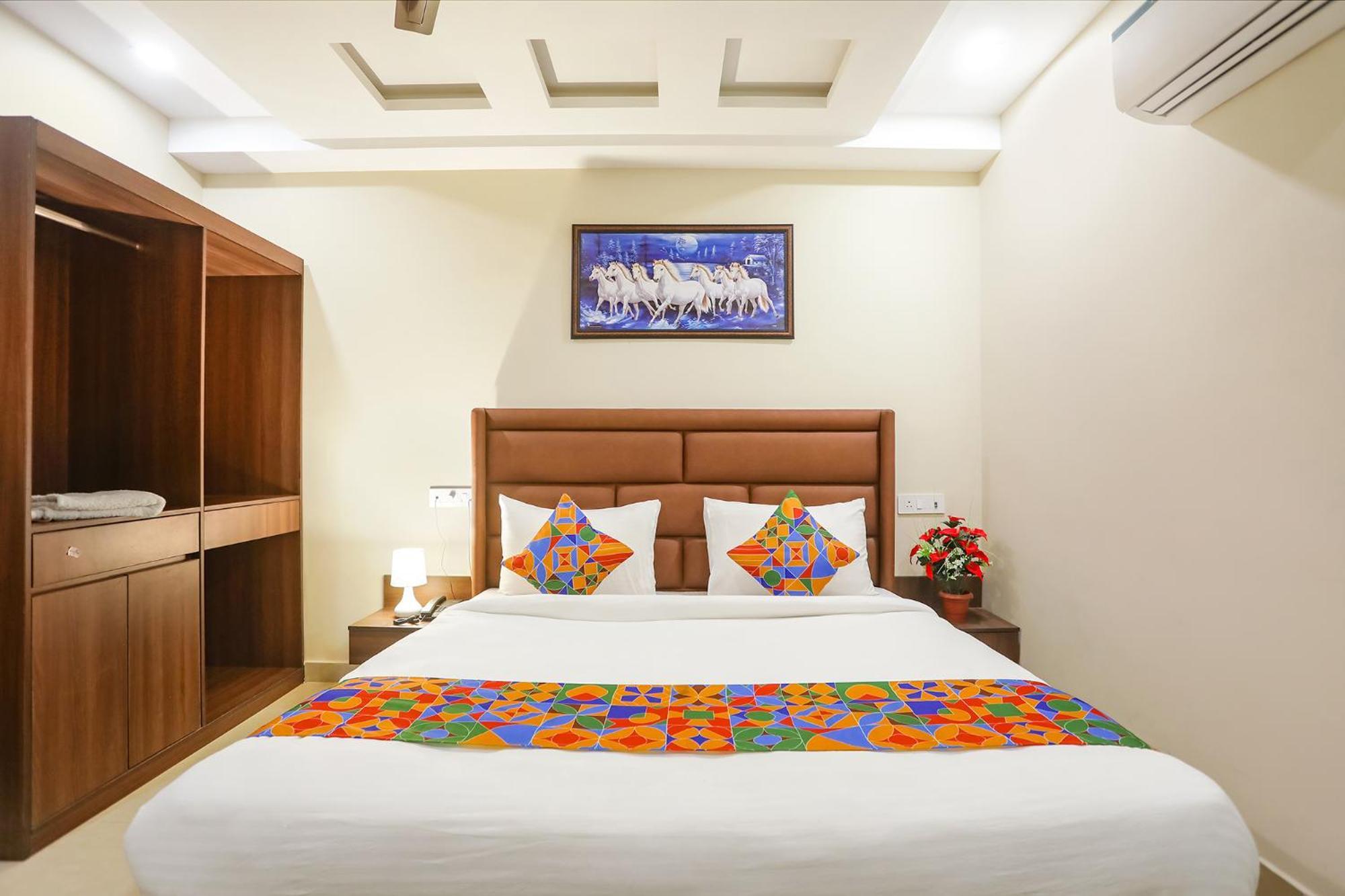 Fabhotel Nirvana Residency Hotel New Delhi
